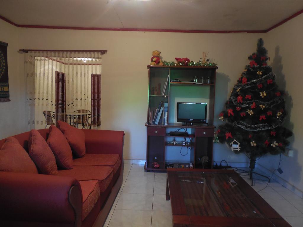 Hare O Ahani Hanga Roa Exterior photo